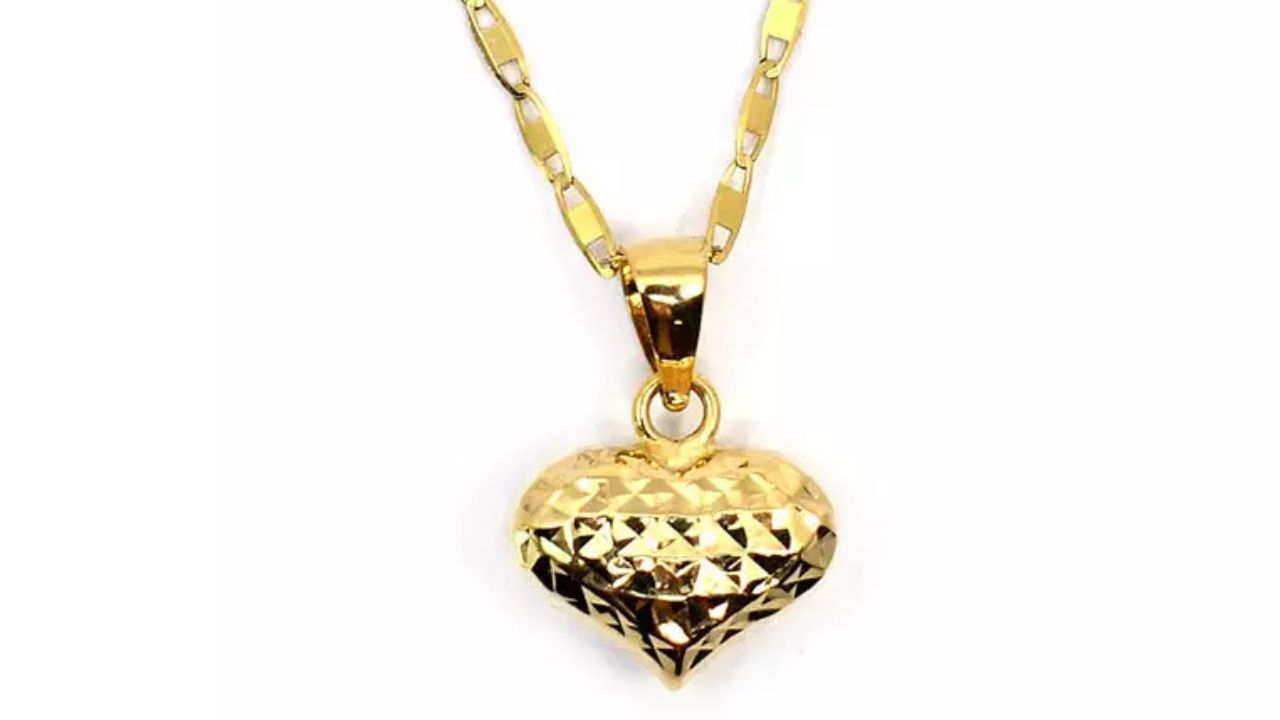CEBUANA LHUILLIER JEWELRY 18K Italian Made Yellow Gold Necklace and Pendant
