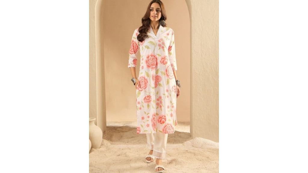 DIVASTRI Floral Printed V-Neck Straight Kurta