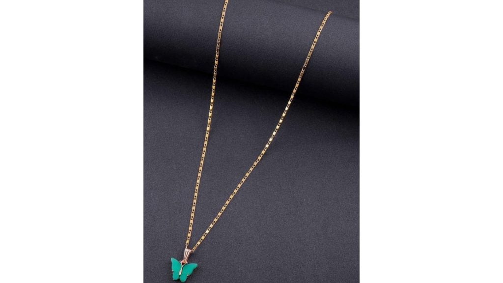 DressBerry Elegant Gold-Plated Chain with Butterfly Pendant