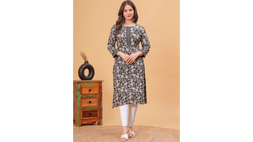 PURSHOTTAM WALA Floral Printed Round Neck Straight Kurta