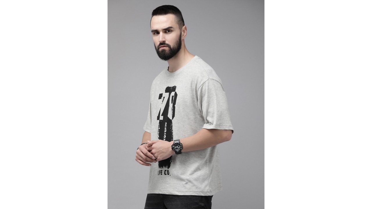 Roadster Men Graphic Printed T-shirt