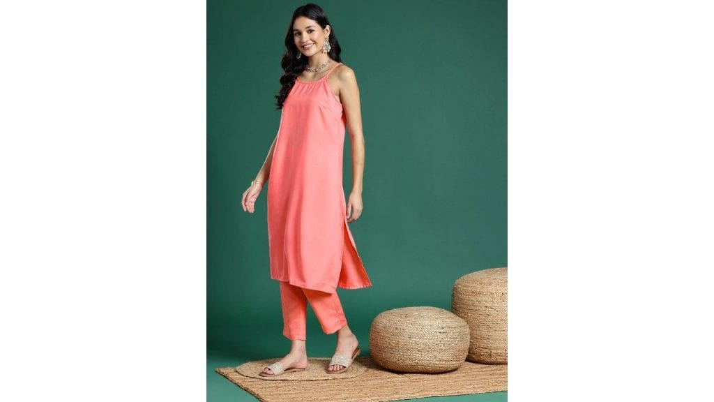 Sangria Shoulder Straps Kurta with Trousers