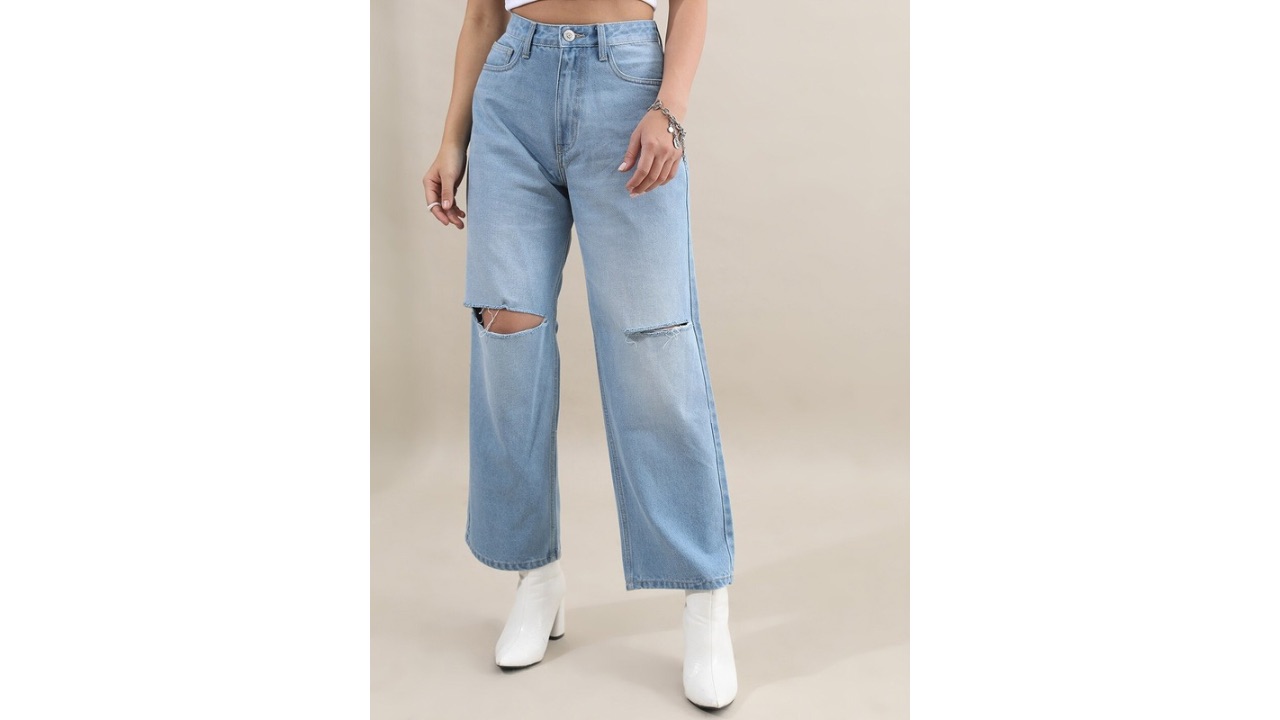 Tokyo Talkies Women Mid-Rise Flared Slash Knee Light Fade Jeans