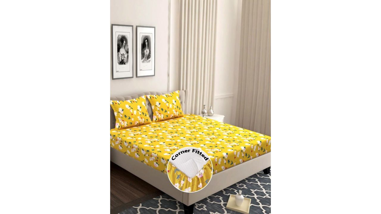 bsb home Yellow & White Floral 210 TC Queen Bedsheet with 2 Pillow Covers