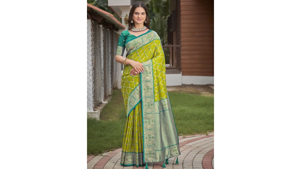 SAREETHNIC Woven Design Zari Pure Silk Banarasi Saree