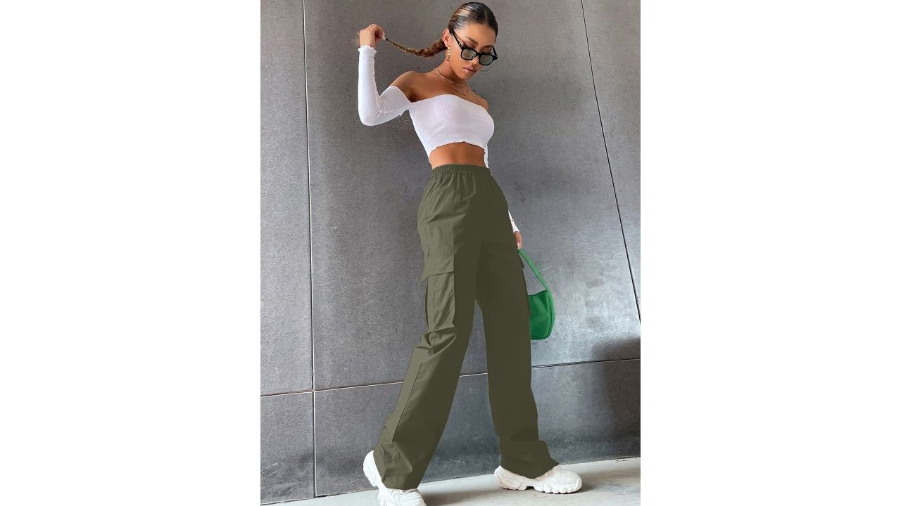 Aahwan Women Loose Fit High-Rise Smart Cotton Cargo Trousers