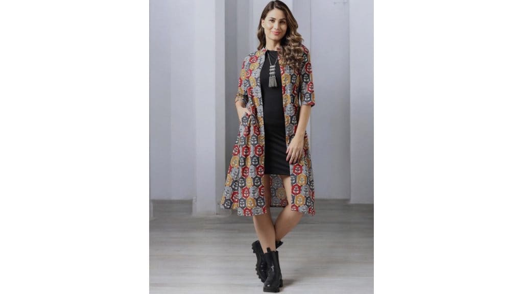 AziraWomen Printed Cotton Longline Shrug