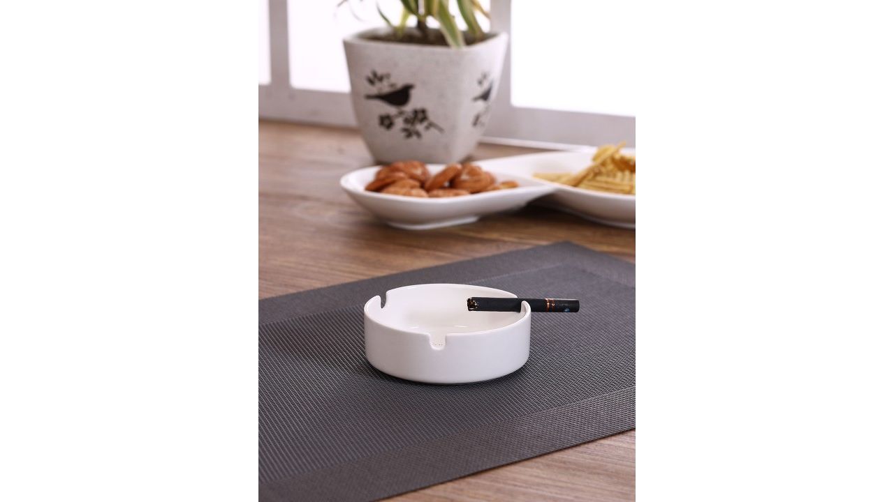 CLAY CRAFT White Ceramic Ash Tray