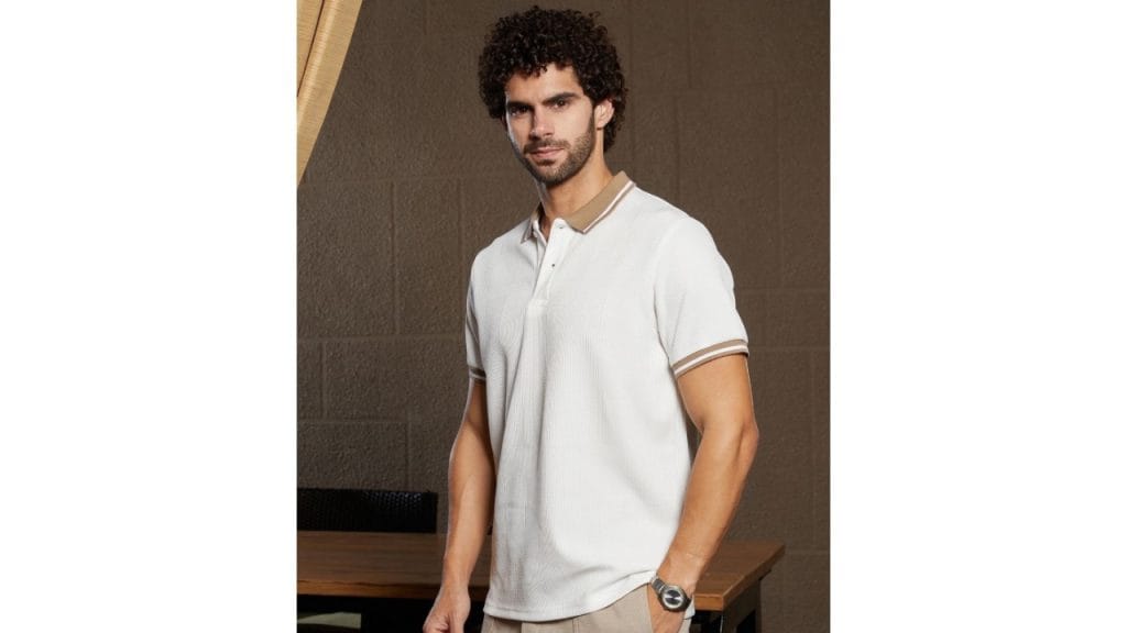 Campus SutraMen Self Design Polo Collar Cotton T-shirt