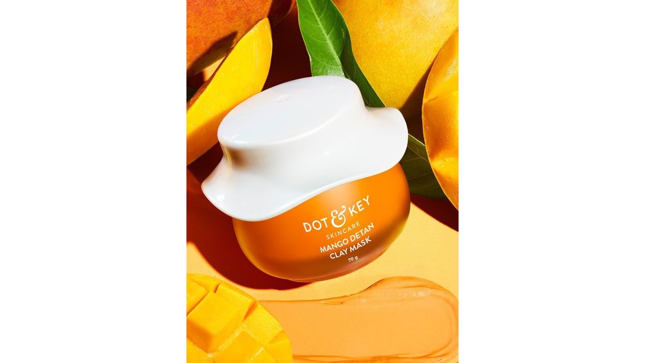 Dot & Key Mango De-Tan Clay Mask with Niacinamide – Brightens and Balances