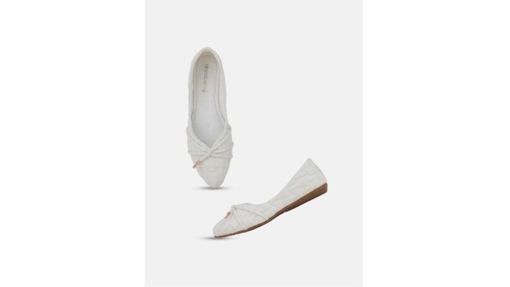 DressBerry White Textured Pointed Toe Ballerinas
