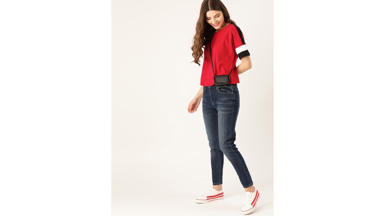 DressBerryWomen Red Solid Pure Cotton Round Neck T-shirt