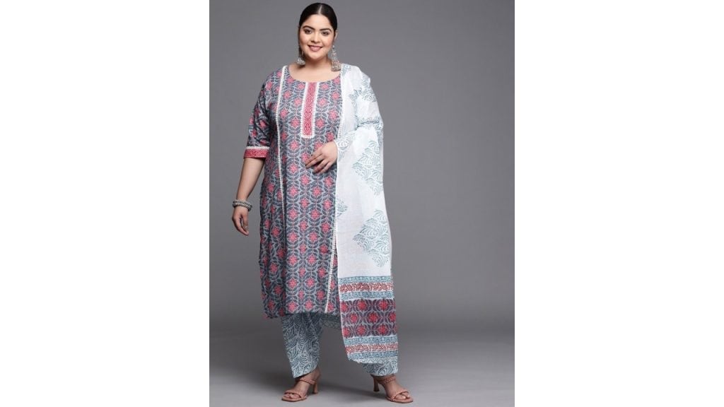 EXTRA LOVE BY LIBAS Plus Size Women Blue Floral Motifs Printed Pure Cotton Kurta Set