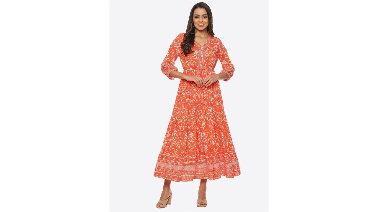 Floral Printed V-Neck Midi Dress: Understated and Elegant