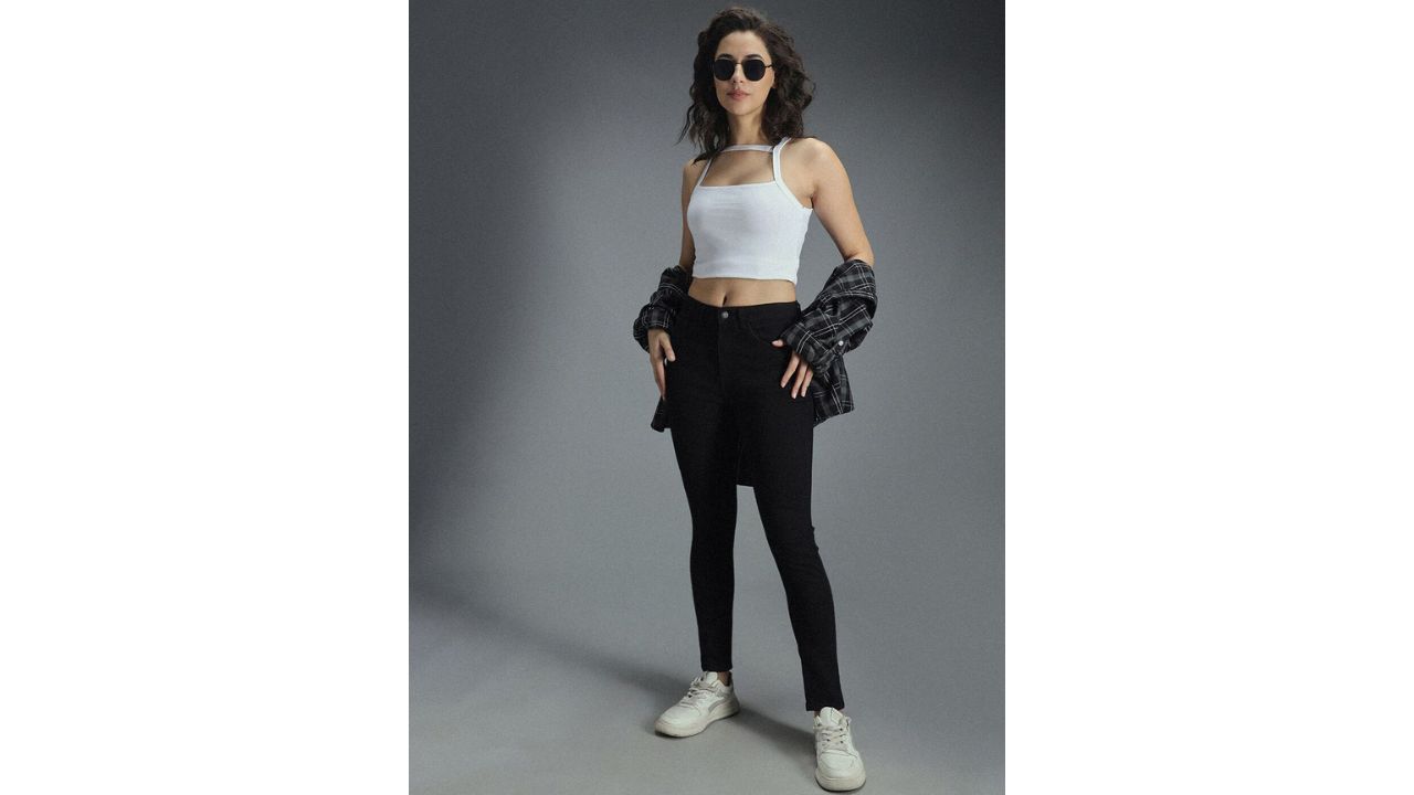 High Star Women Skinny Fit High-Rise Clean Look Stretchable Jeans