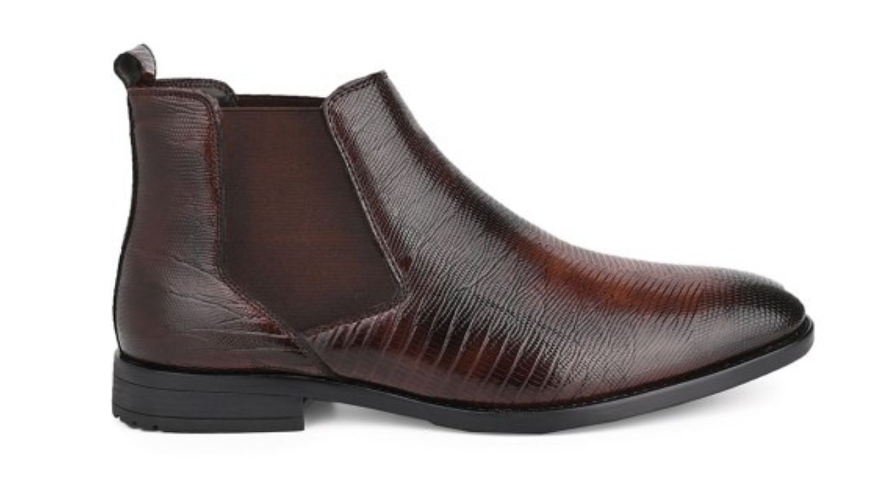 Hydes N Hues Men Mid Top Textured Leather Chelsea Boots