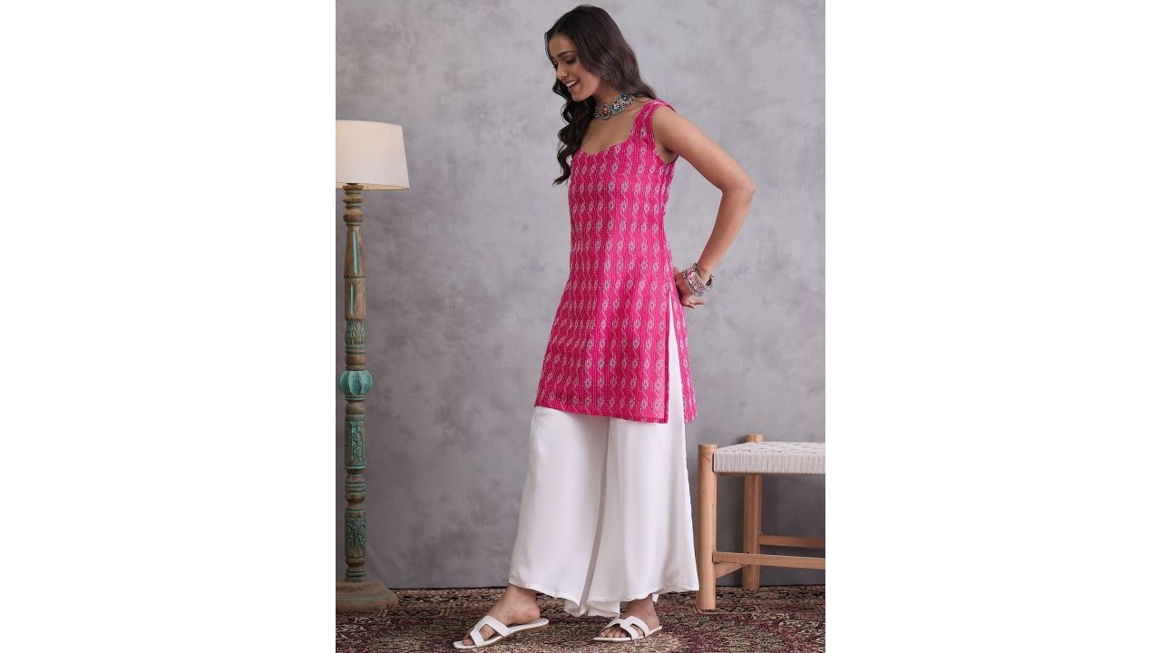InWeave Geometric Printed Sweetheart Neck Kurta