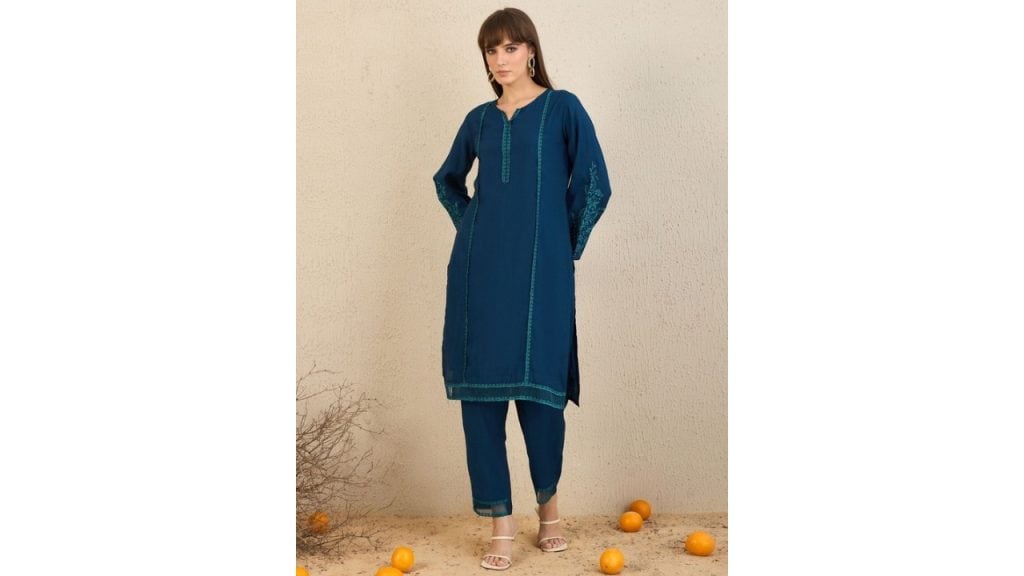 Indo EraEthnic Motifs Embroidered Flared Sleeves Notch Neck Straight Kurta with Trousers