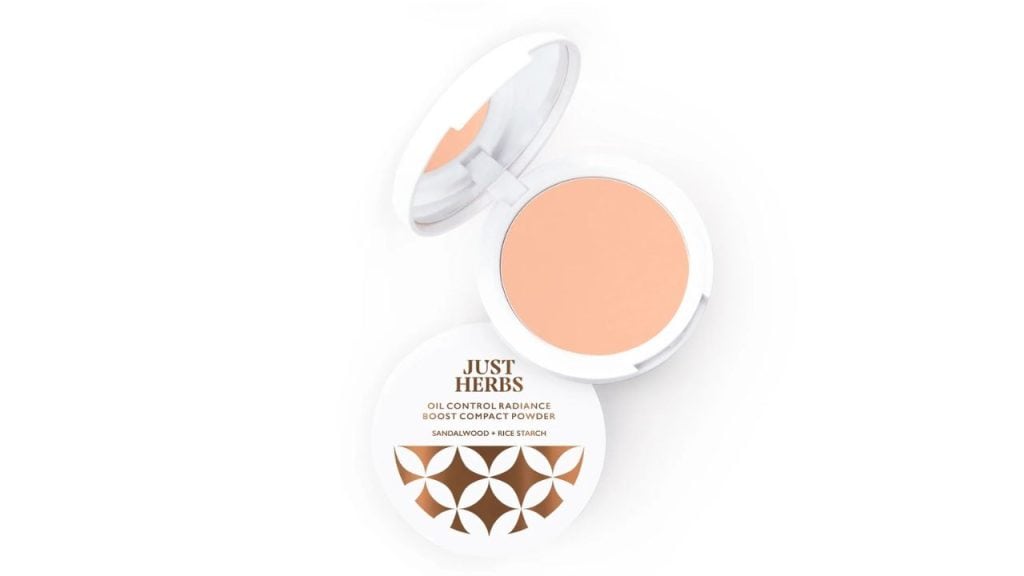 Just Herbs Oil Control Radiance Boost Compact Powder with Sandalwood & Rice Starch