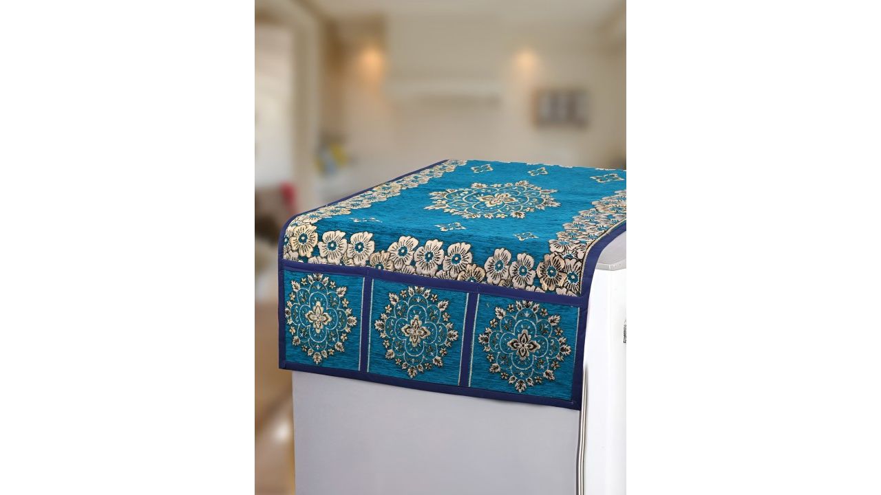 LooMantha Blue & White 5 Pieces Printed Fridge Cover With Side Storage & Fridge Mat