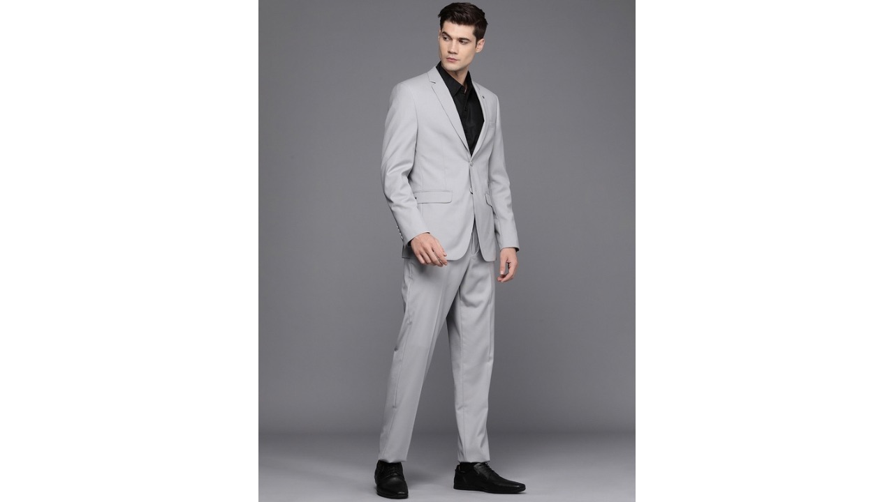 Louis PhilippeMen Checked Slim-Fit Single-Breasted Formal Suit