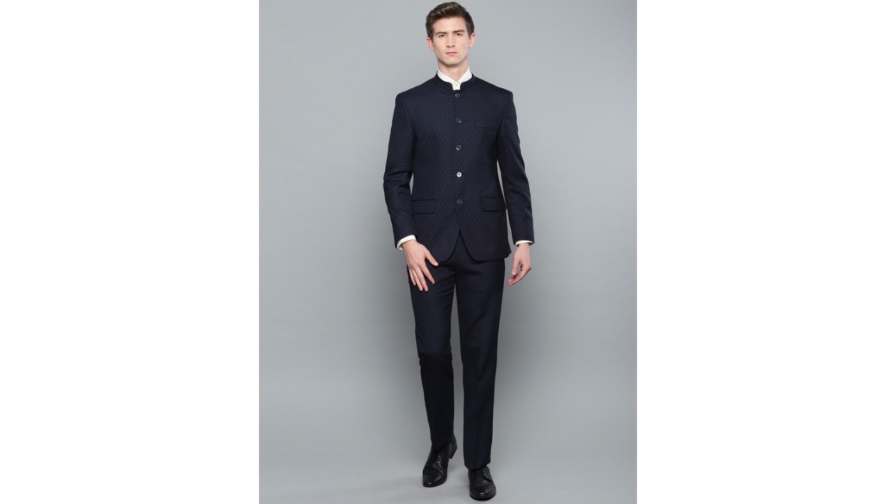 Louis PhilippeMen Navy Blue Self-Design Regular Fit Bandhgala Suit