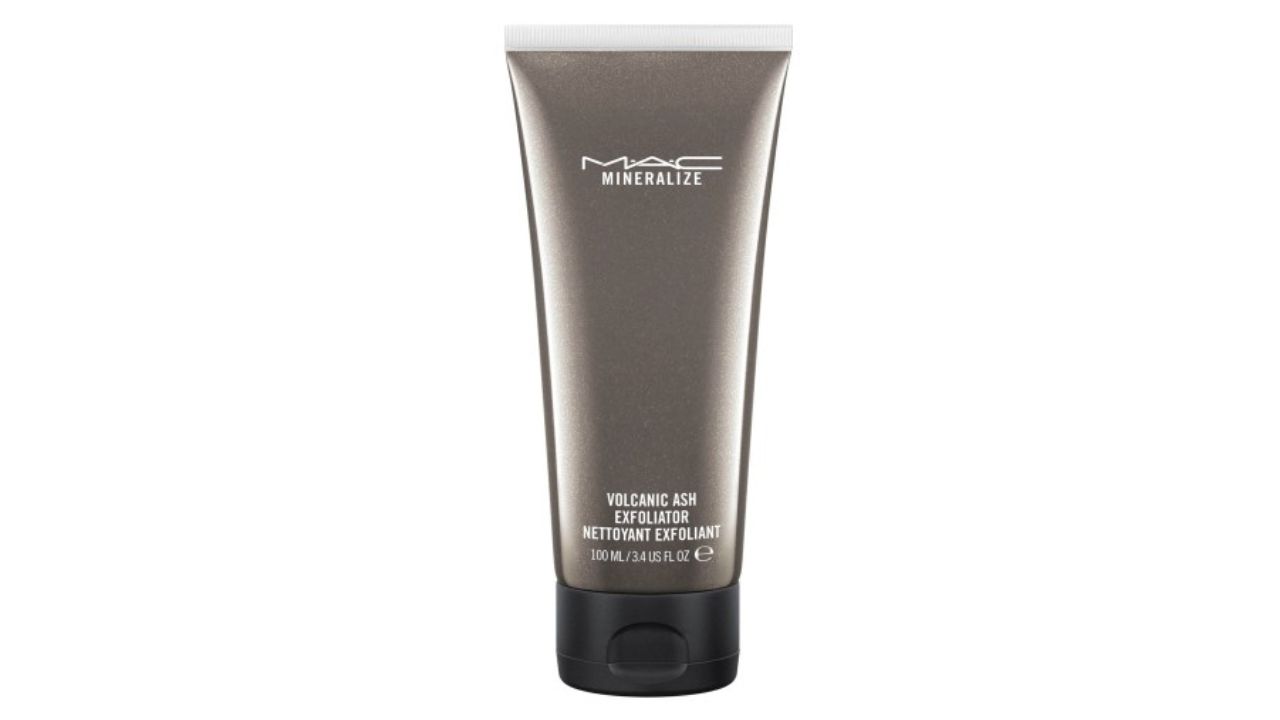 M.A.C Women Mineralize Volcanic Ash Exfoliator - 100 ml