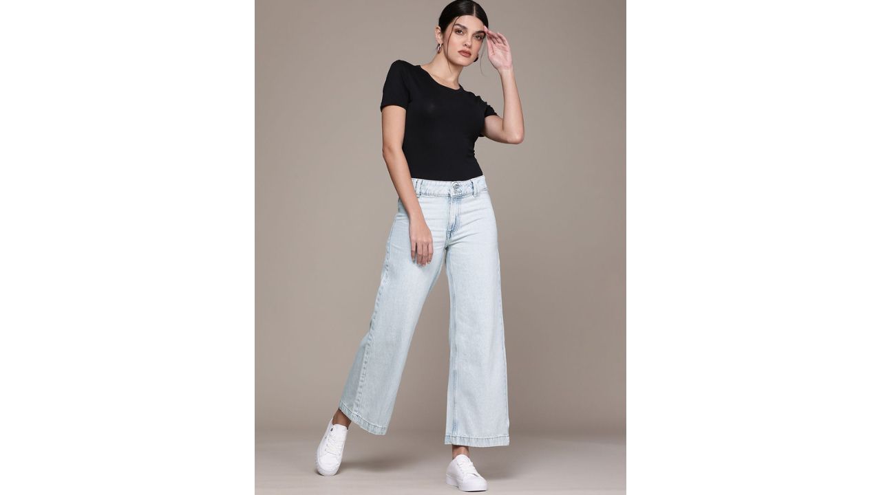 MANGO Women Pure Cotton Relaxed Fit Heavy Fade Acid Wash Jeans