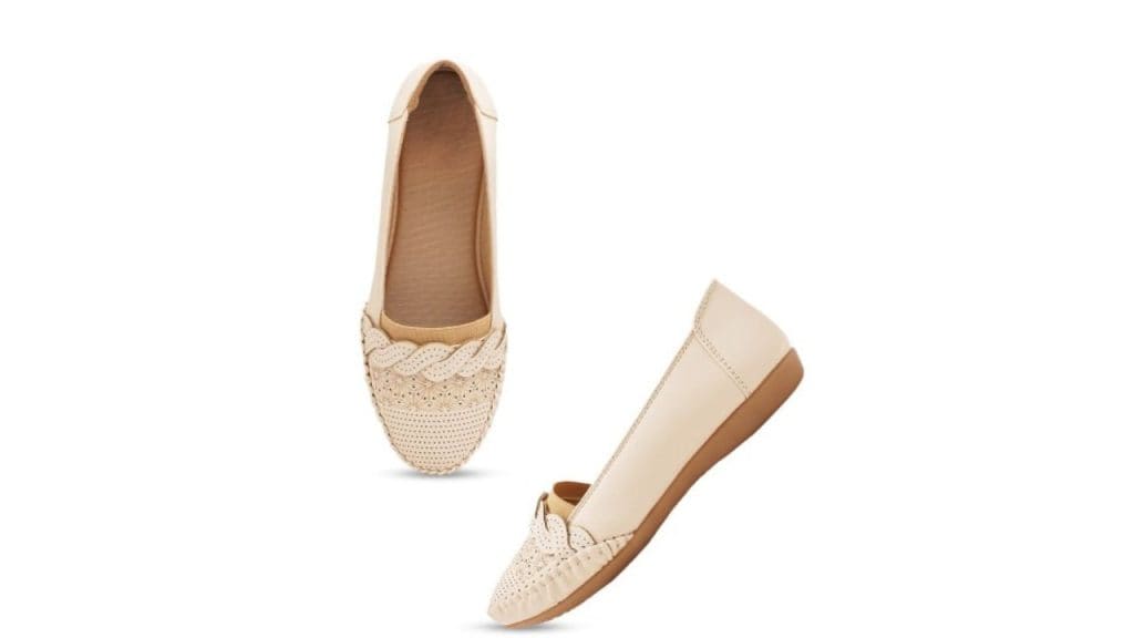 Mast & Harbour Cream-Coloured Textured Ballerinas