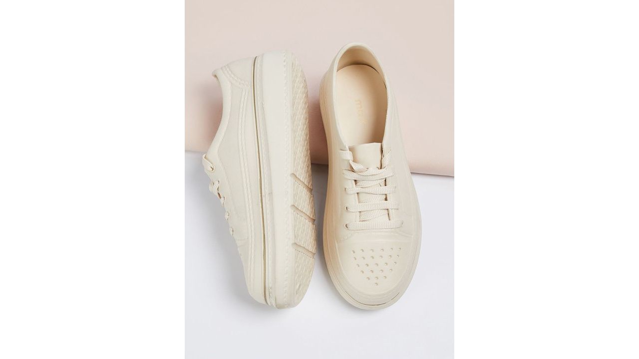 Max Women PU Lace-Ups Sneakers