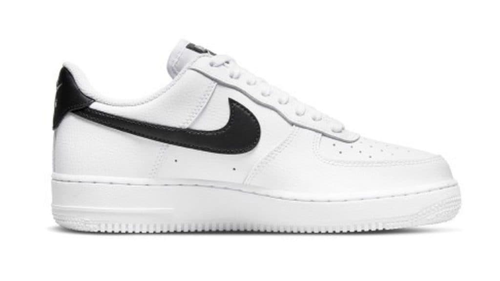 Nike Women Air Force 1 '07 Sneakers