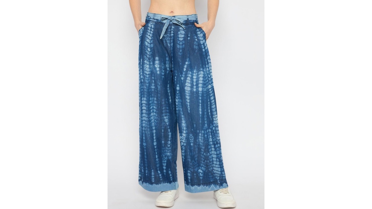Novio Women Tie and Dye Printed Flared Cotton Palazzos