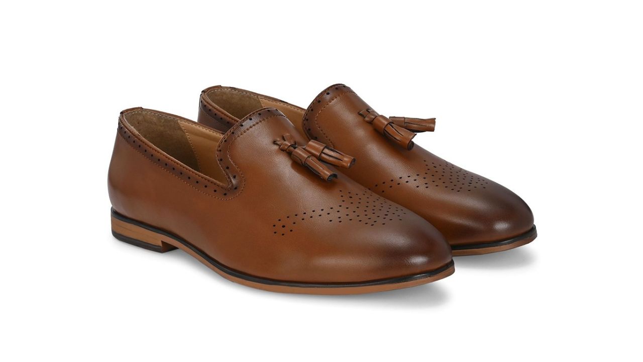 Penny Loafers in Deep Brown