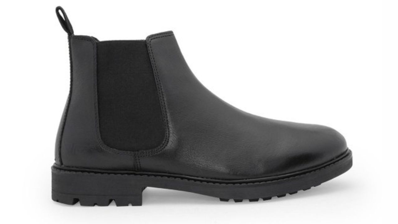 Red Tape Men Leather Chelsea Boots