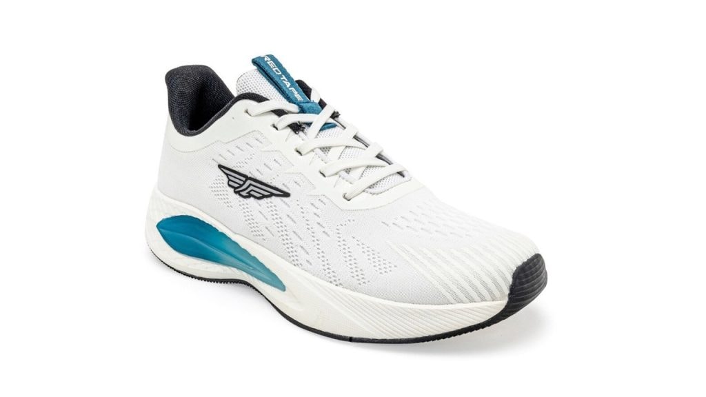 Red TapeMen Textile Running Shoes