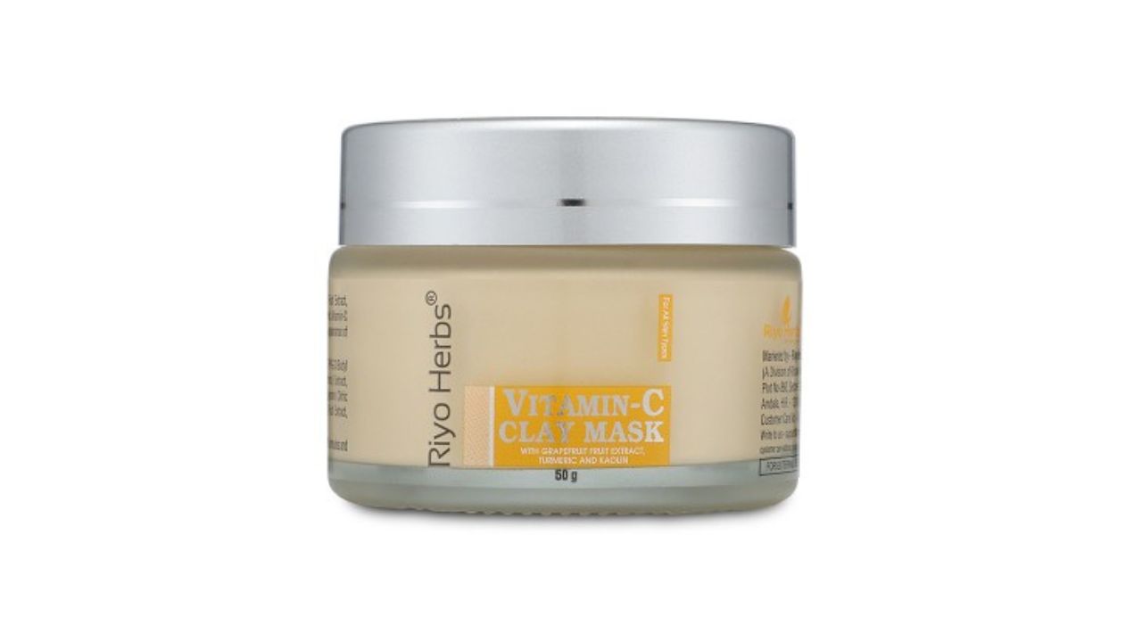 Riyo Herbs Vitamin C Clay Mask – A Zesty Boost for Oily, Dull Skin