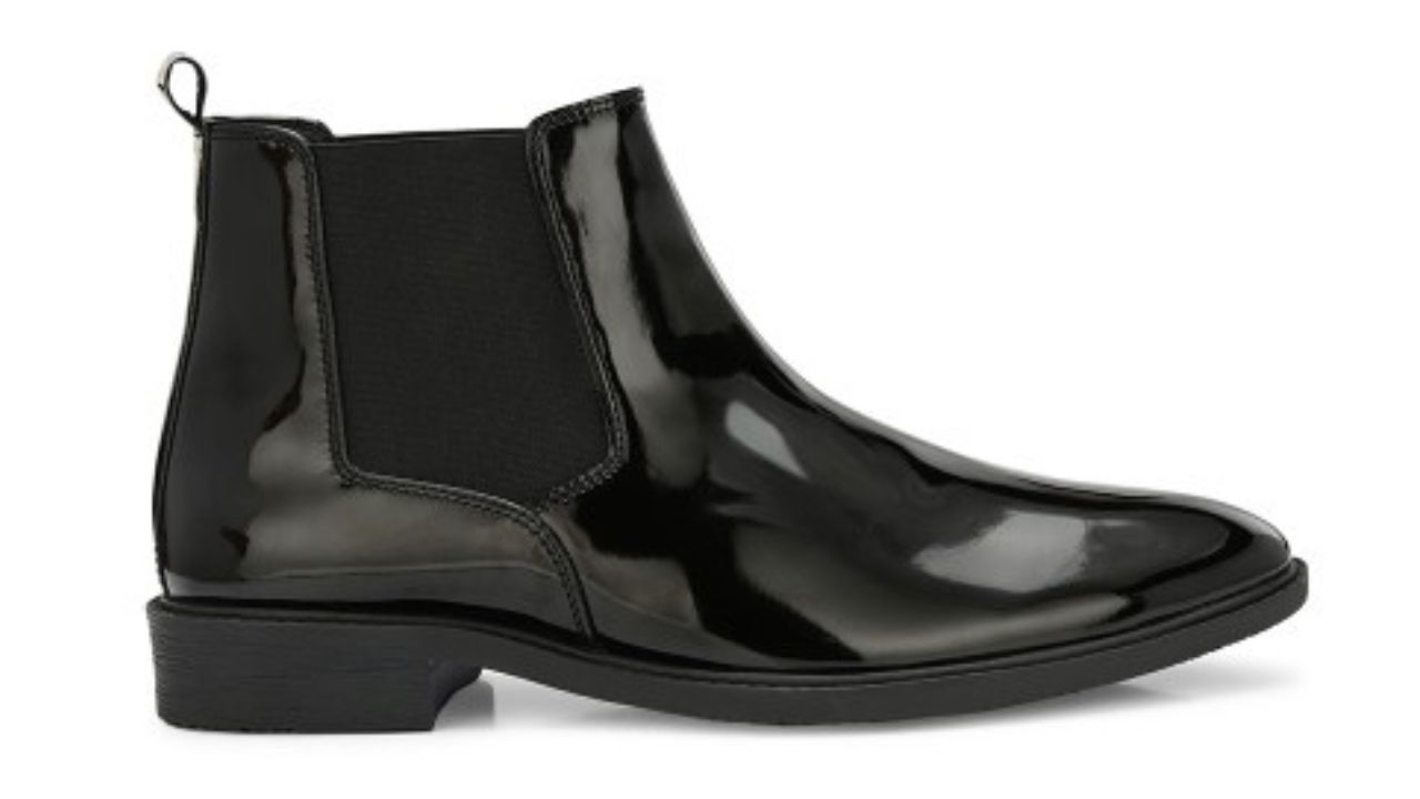 Roadster The Lifestyle Co Men Slim-Heeled Chelsea Boots