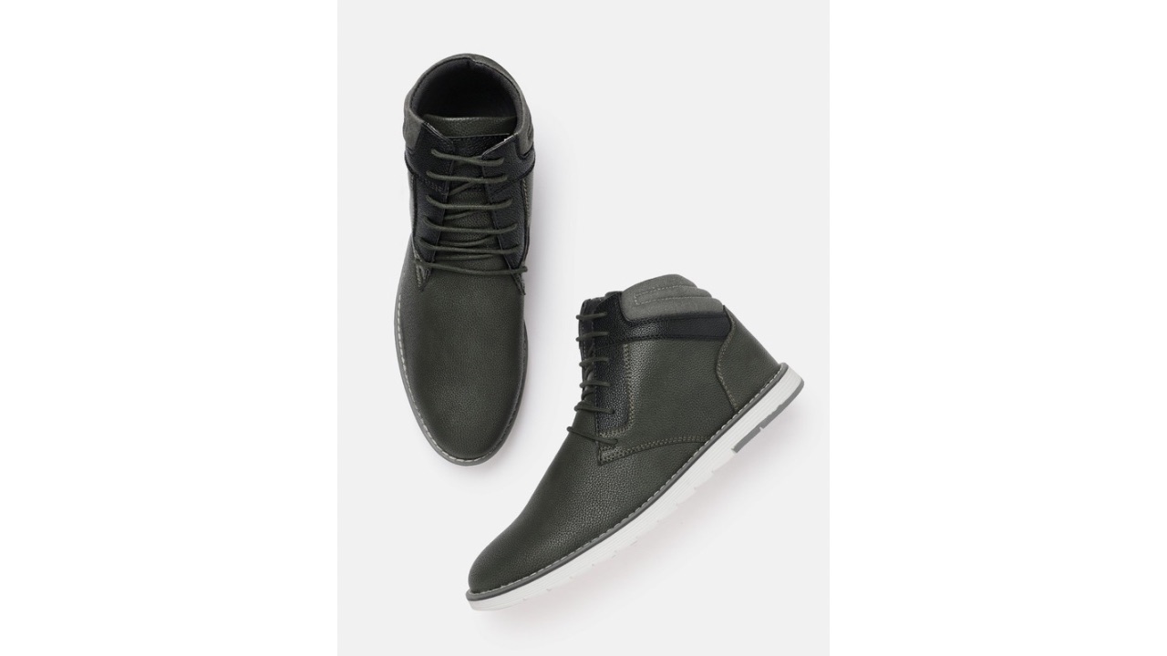 Roadster The Lifestyle Co. Men Mid-Top Textured Regular Boots