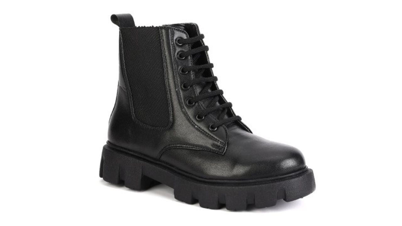 Roadster The Lifestyle Co. Women Black Mid Top Platform Heel Chunky Boots