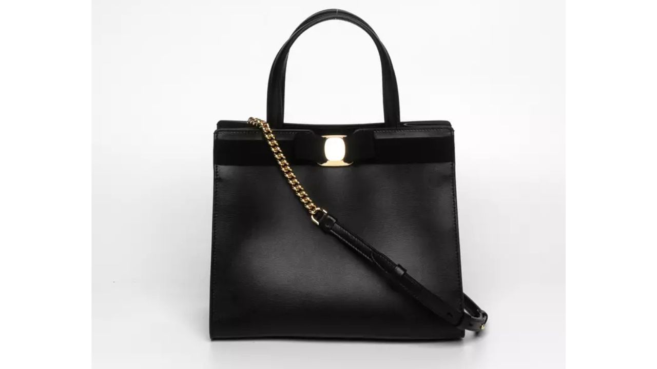 Salvatore Ferragamo Medium Vara Bow Chain Bag:crossbody Bag