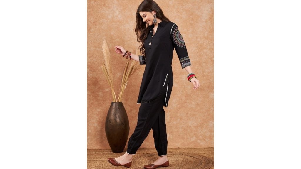 SangriaBlack Ethnic Motifs Embroidered Pathani Kurta With Salwar