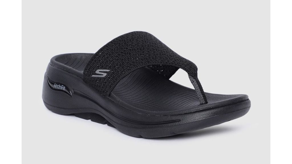 Skechers Women Black GO WALK ARCH FIT - WEEKENDER Heeled Flip-Flops