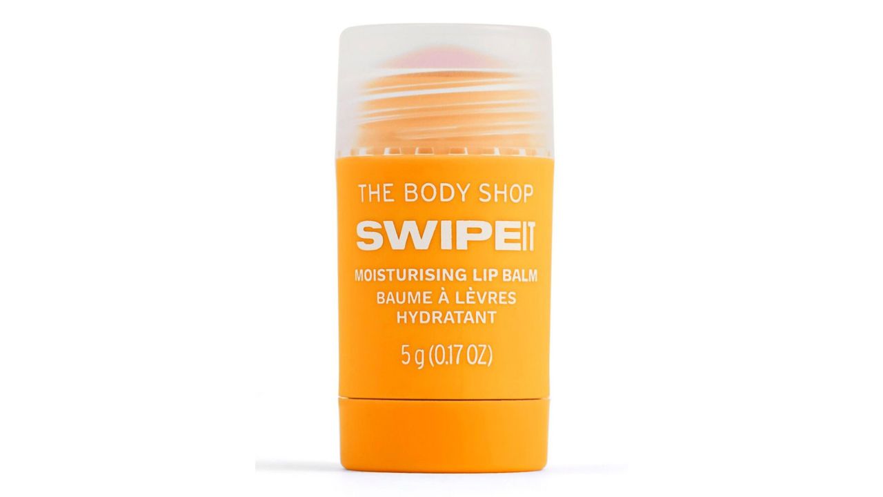 THE BODY SHOP Swipe It Moisturizing Lip Balm 5g - Pasion fruit