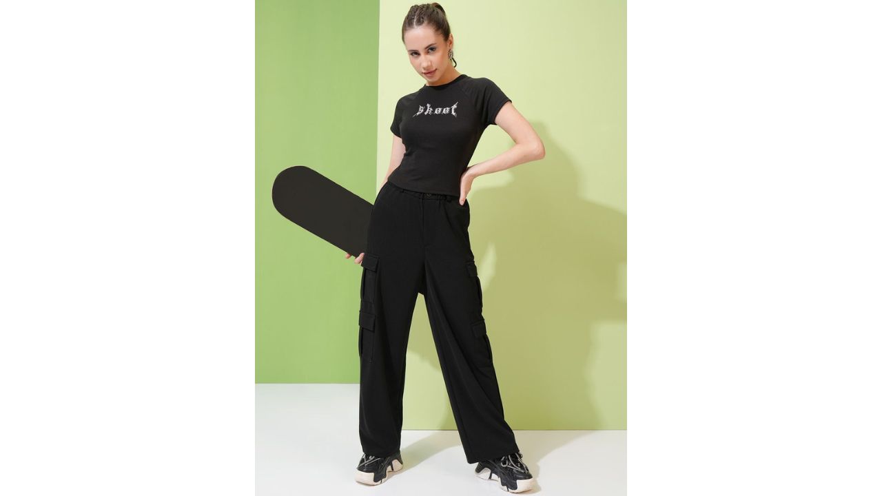 Tokyo Talkies Women Mid-Rise Knitted Straight Fit Cargo Trousers