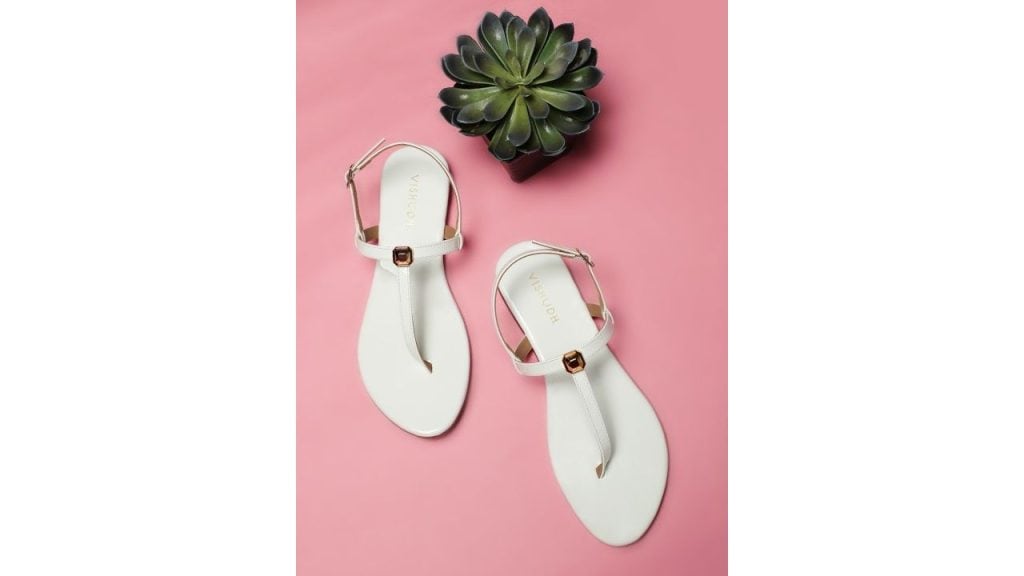 Vishudh Women White Solid T-Strap Flats