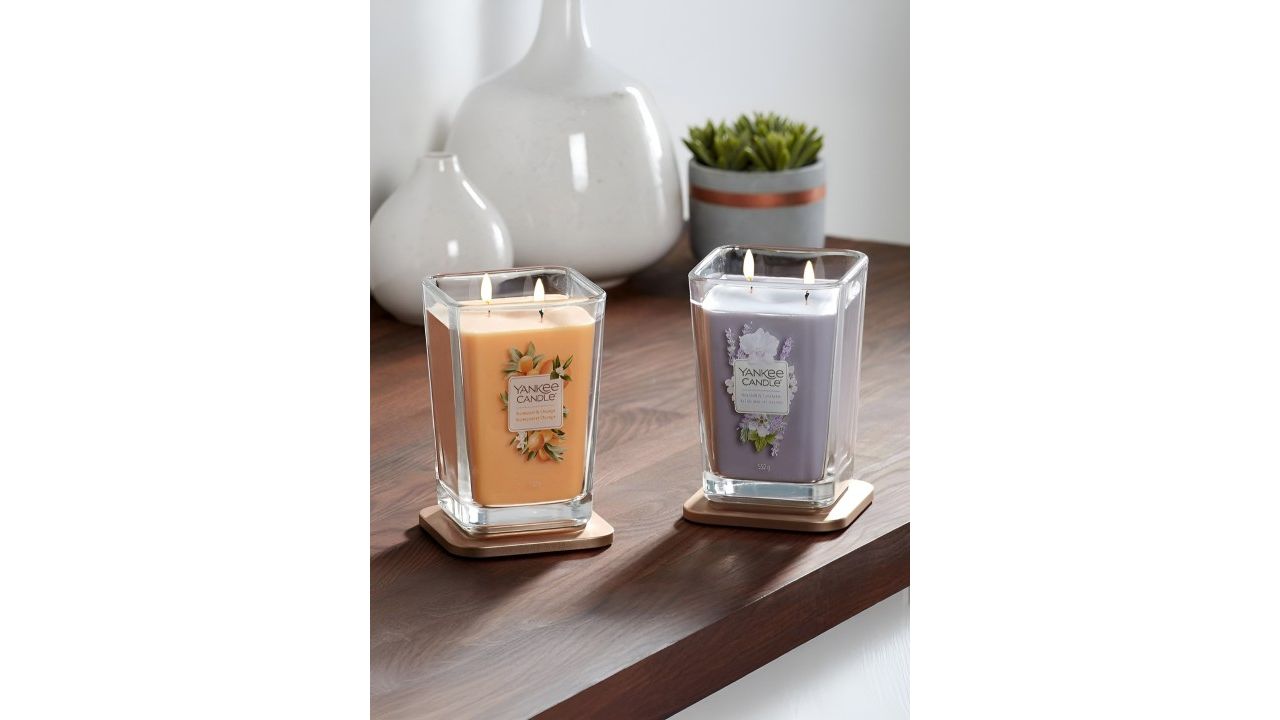 YANKEE CANDLE Purple Fragrance Jar Candle