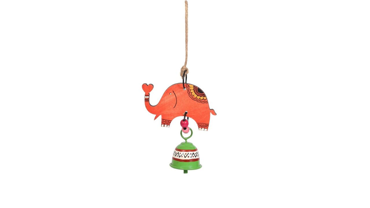 AAKRITI ART CREATIONSRed & Green Metal Bell Windchime