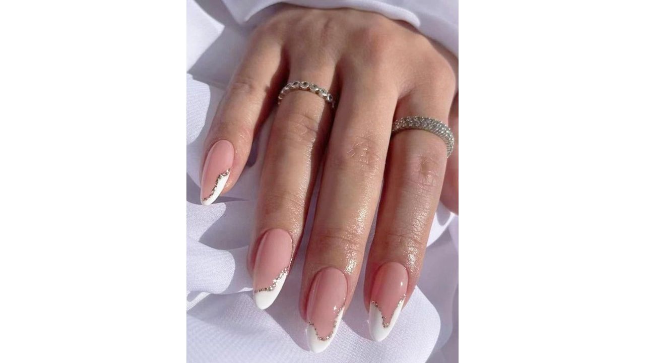 AMOK STORE 24-Pcs Almond Shape Press On Artificial Reusable Nail