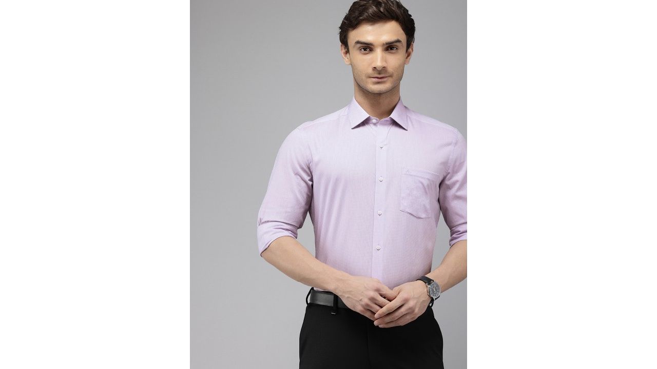 Arrow Pure Cotton Textured Manhattan Slim Fit Formal Shirt