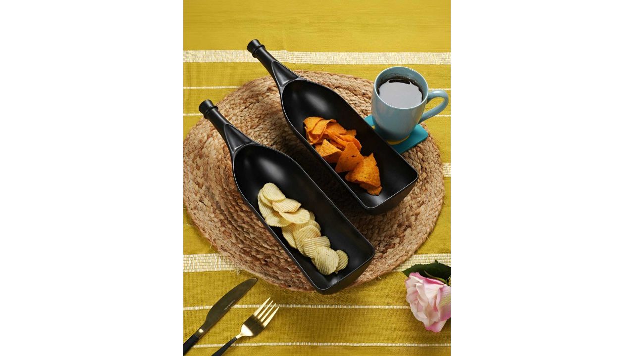 Aura 4-Pcs Black Bottle Shaped Food Platter